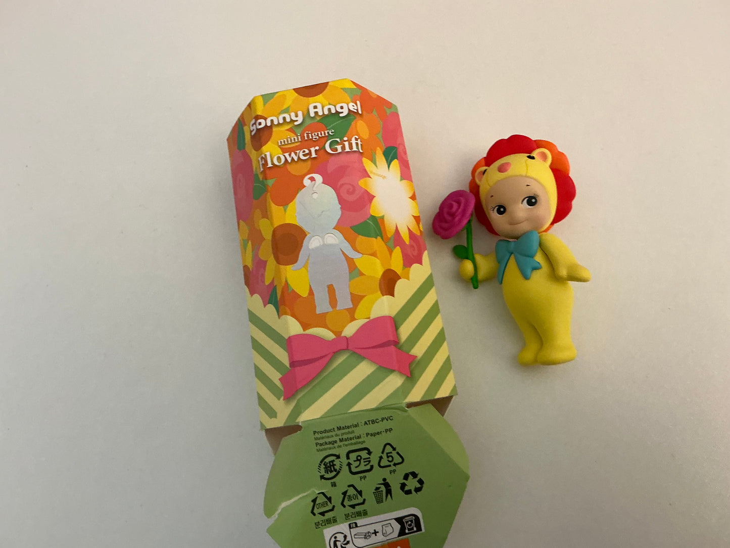 Sonny Angel flower gift jaune